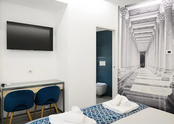 Domus Bed & Breakfast 4*