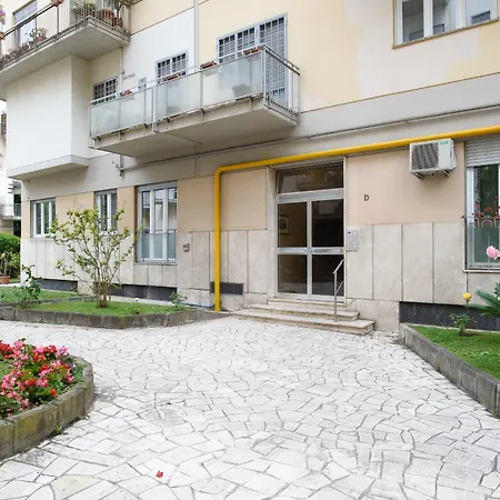 Domus Bed & Breakfast Řím