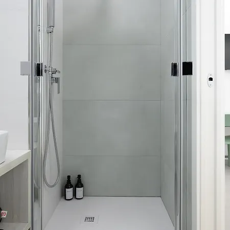 Domus Bed & Breakfast 4*