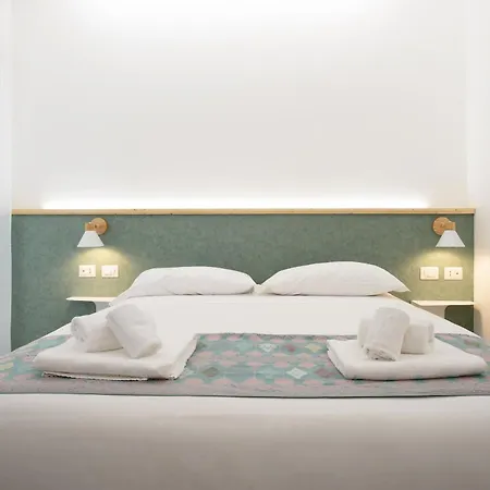 Domus 4*
