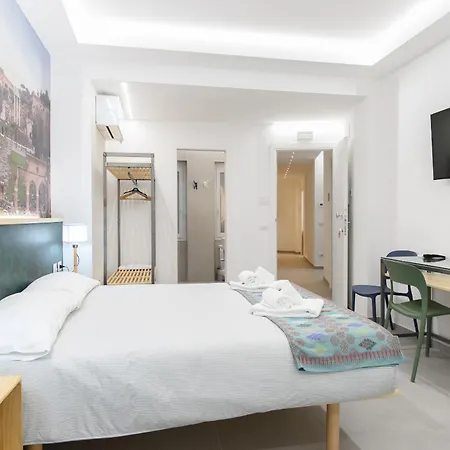 Oda ve Kahvaltı Domus 4*