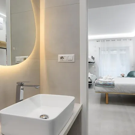 Alojamento de Acomodação e Pequeno-almoço Domus 4*